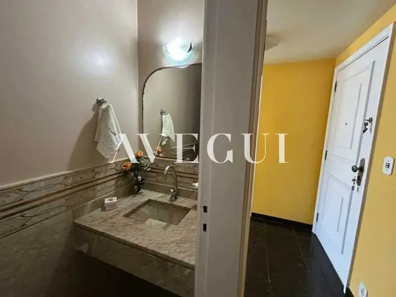 Furnished 4-bedroom apartment with a gas stove kitchen — photo 17