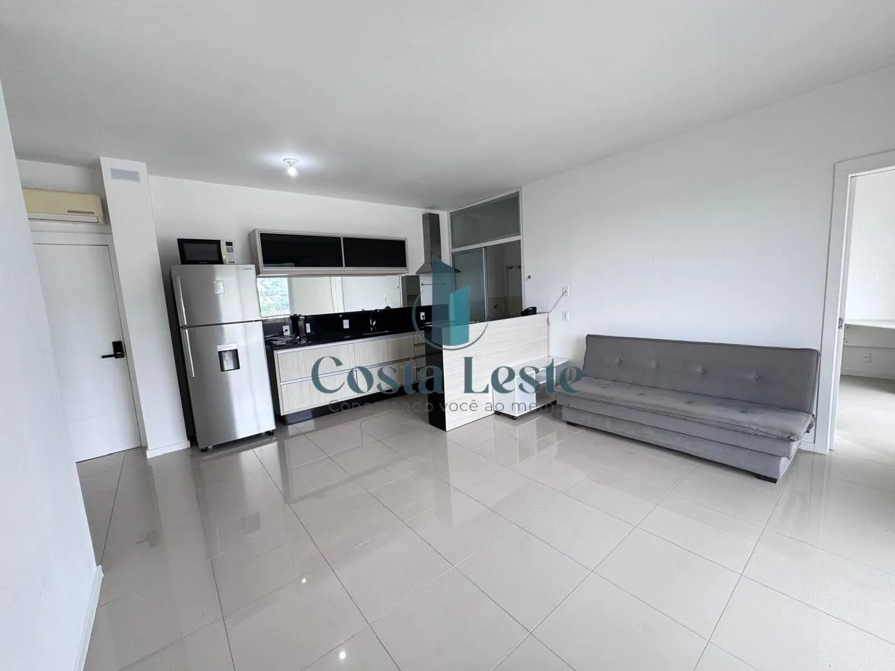 Apartamento mobiliado de 2 dormitórios com sacada — photo 10