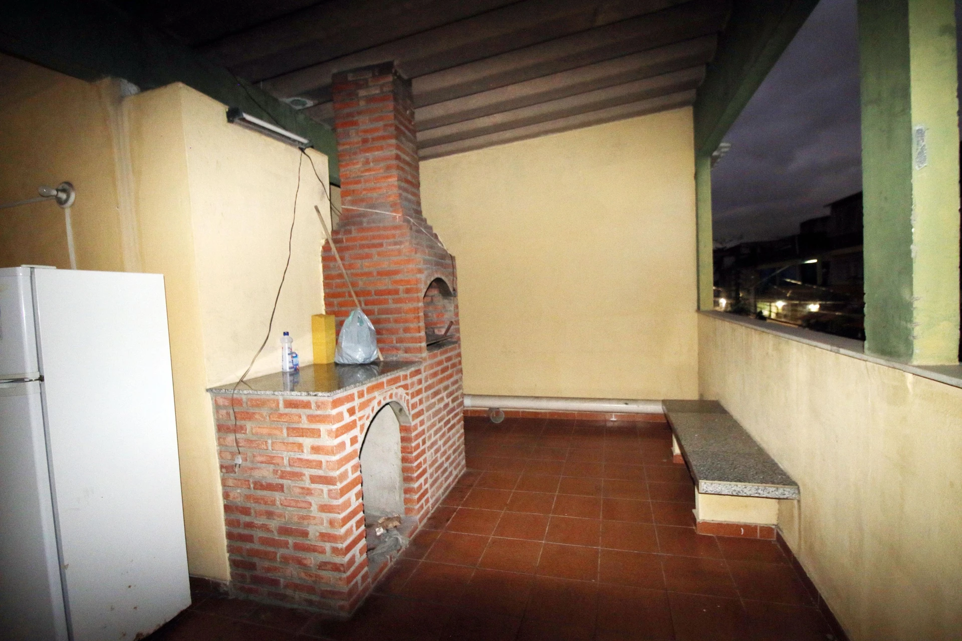 Jacuzzi in a 3-bedroom house, 200 m² — photo 22