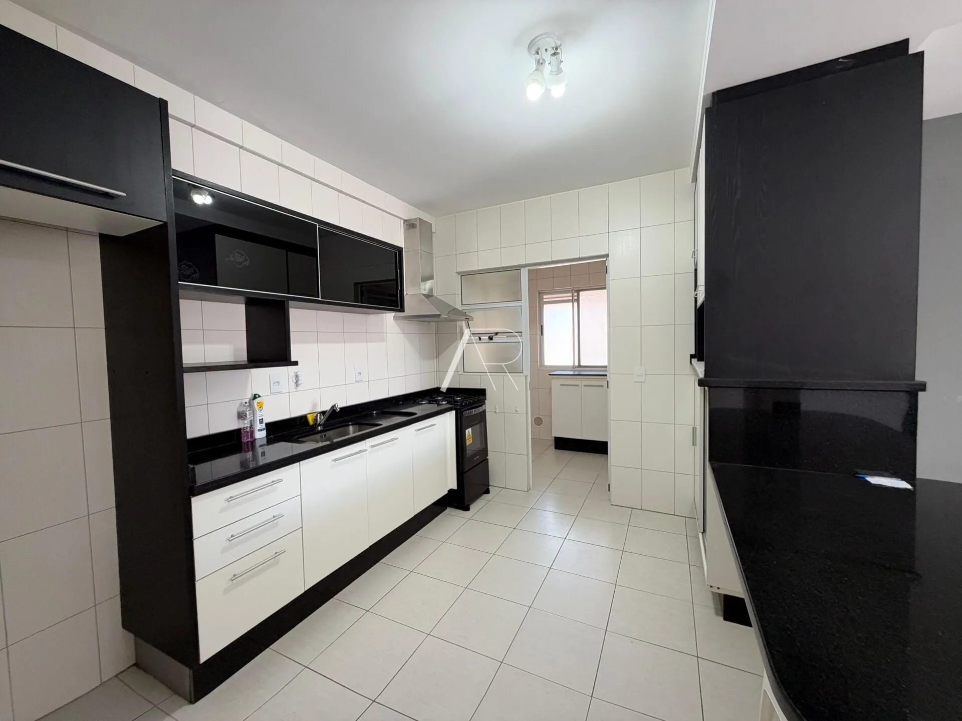 Furnished apartment, 85 m², with a washing machine — photo 2