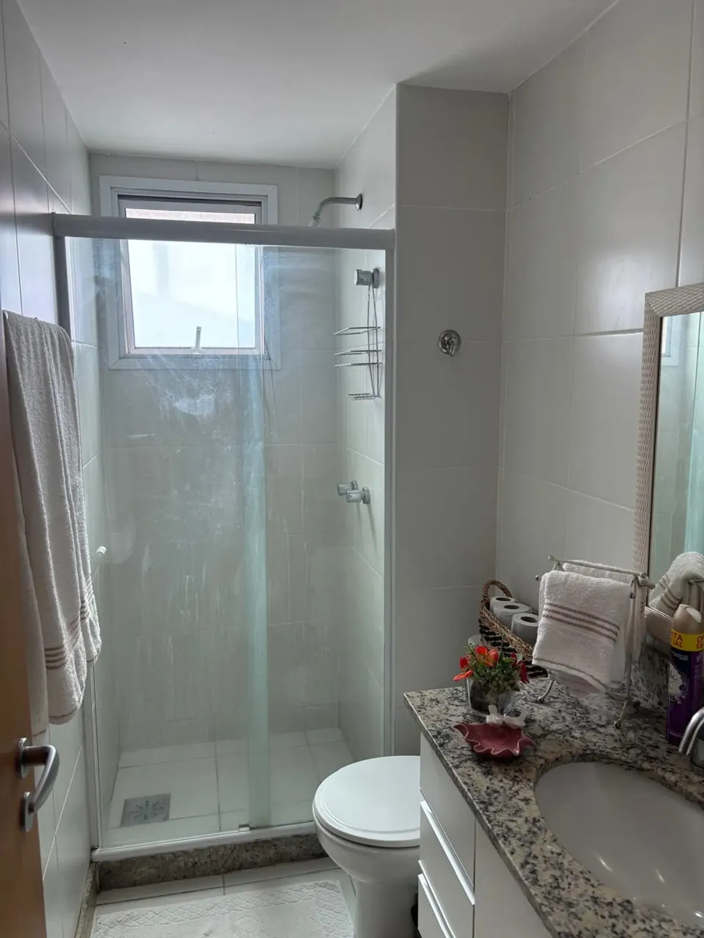 Furnished apartment with 3 bedrooms and en-suite — photo 8
