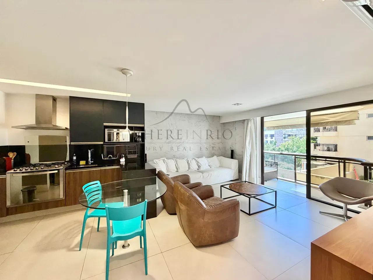 Furnished 2-bedroom apartment with balcony and parking — photo 5