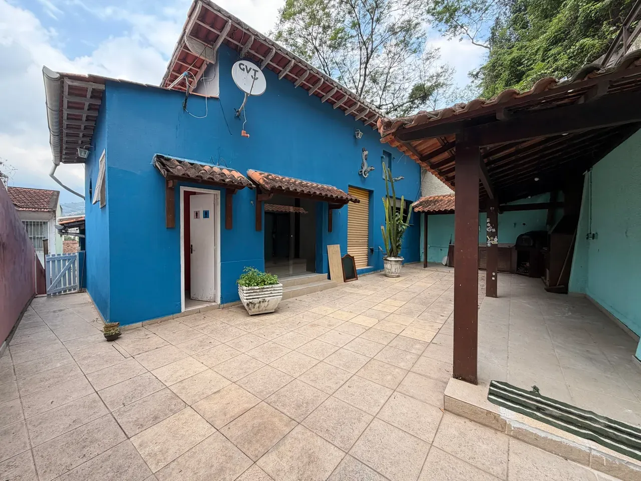 4-bedroom house with a bathtub in Rio de Janeiro — photo 2