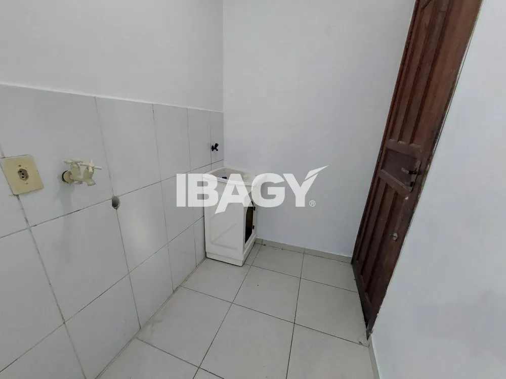 2-bedroom apartment with no parking space — photo 5