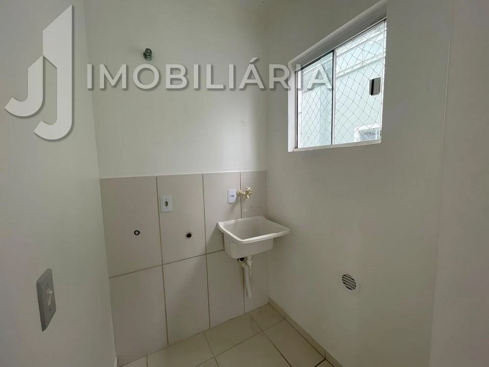 Glass-enclosed balcony in a 3-bedroom apartment, 90 m² — photo 23