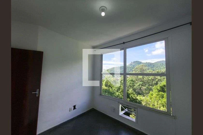 Condominium townhouse with 2 bedrooms and balcony — photo 30