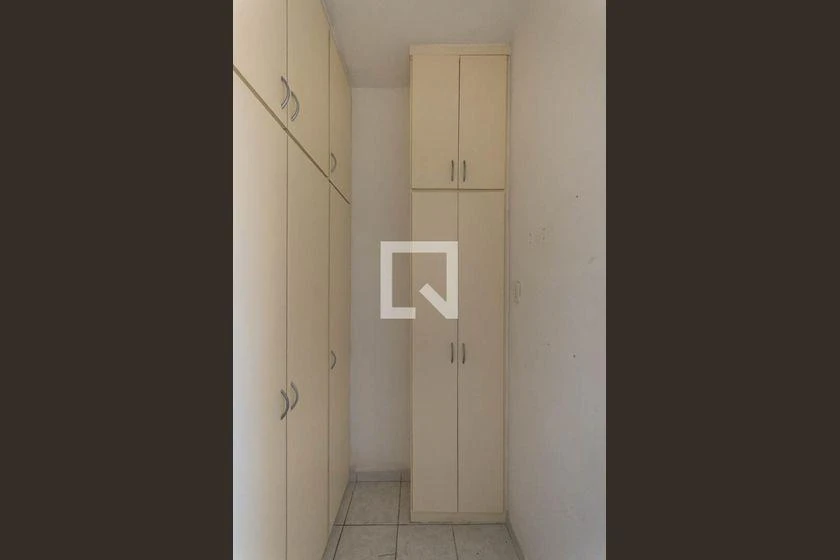 Apartamento de 2 quartos com cozinha separada e 70 m² — photo 34