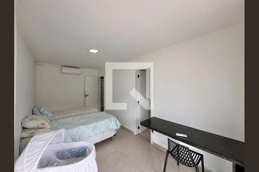 Casa em condomínio com 6 quartos e 6 banheiros — photo 34