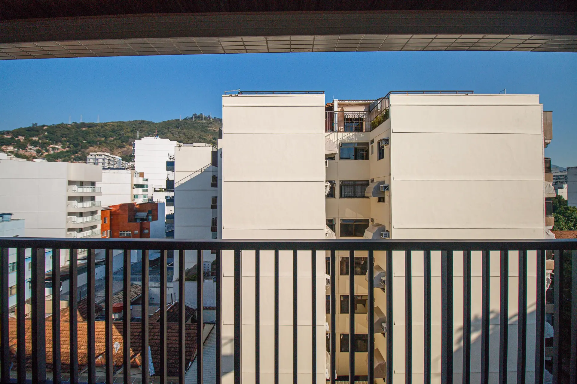 Apartamento mobiliado com 3 quartos e 3 banheiros — photo 47