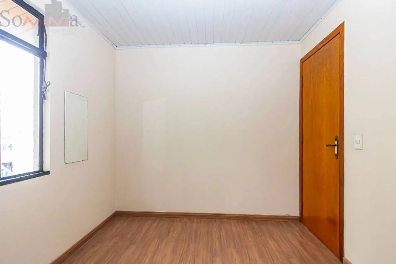 2-bedroom apartment with wood or laminate floors — photo 19
