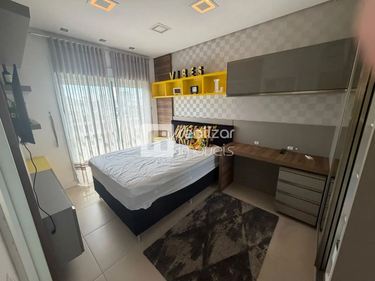 Furnished apartment, 138 m², with a home office — photo 5