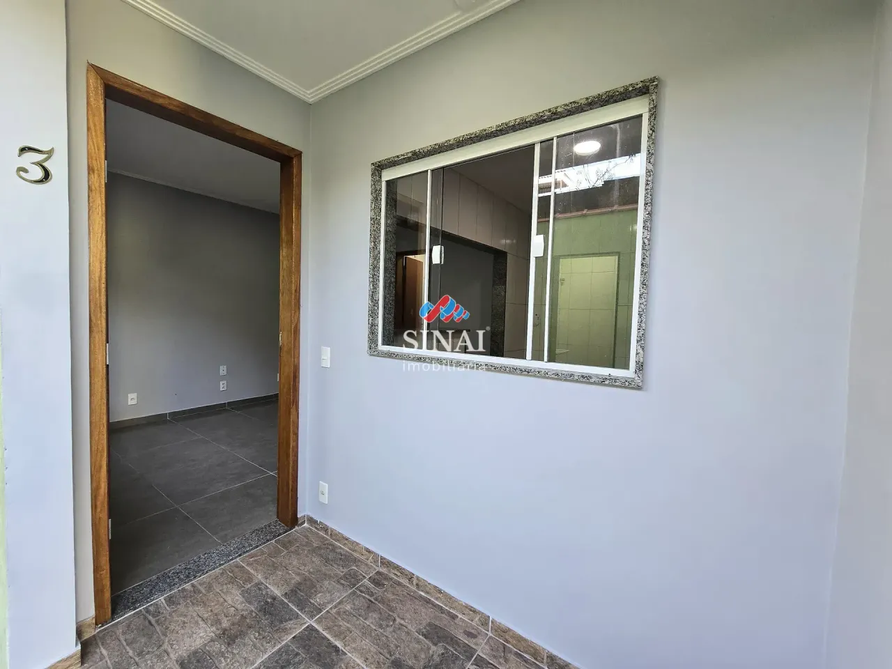 2-bedroom unfurnished apartment with a balcony — photo 19