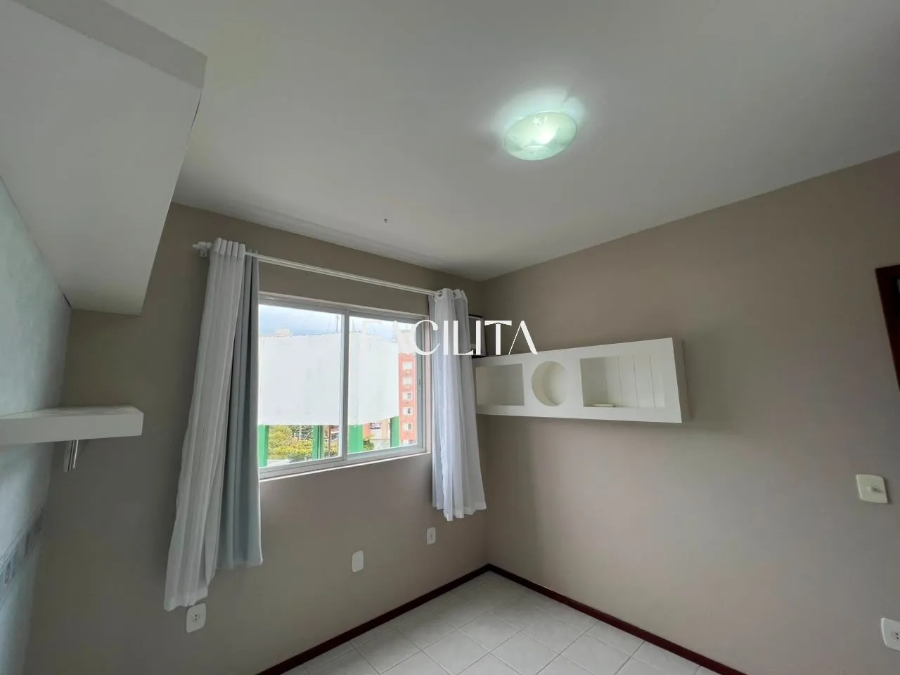 1st-floor apartment with 2 bedrooms and 1 en-suite — photo 25
