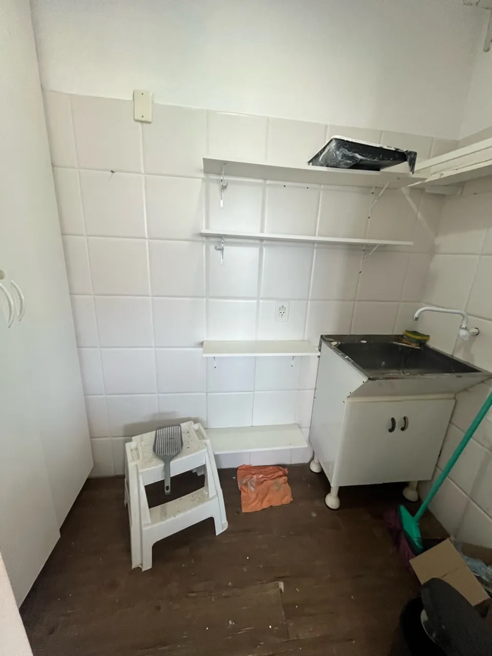 3-bedroom apartment in a building with a gym — photo 13