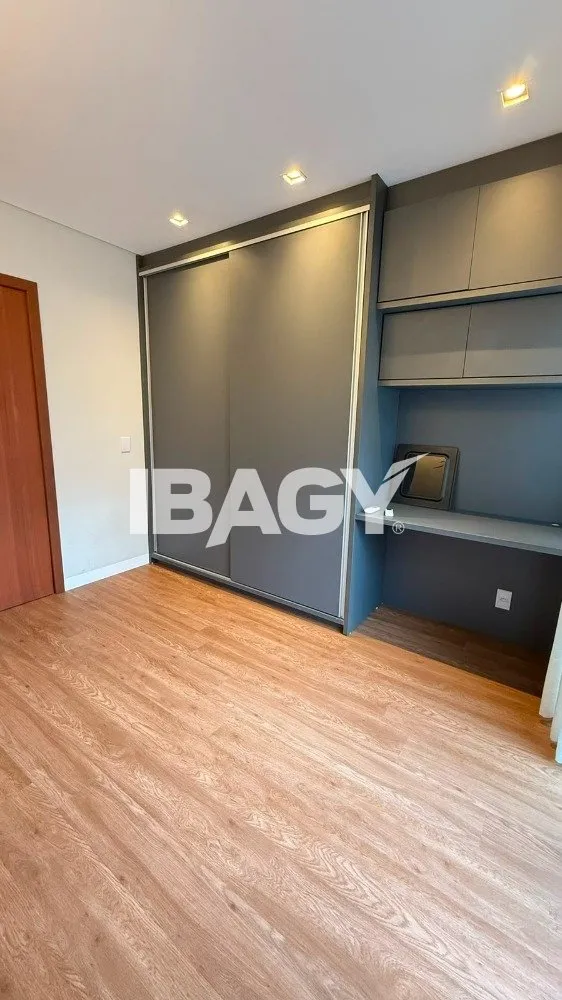 Casa en condominio con 4 dormitorios y cocina abierta — photo 30