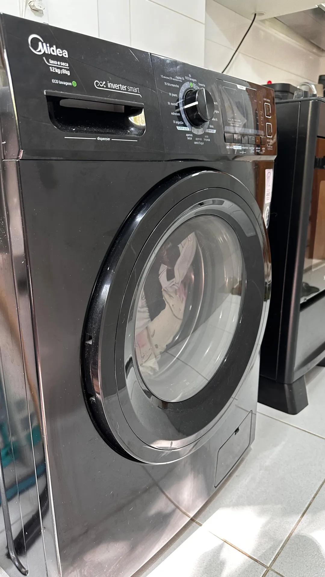 Apartamento semimobiliado com cozinha fechada e 2 vagas — photo 23