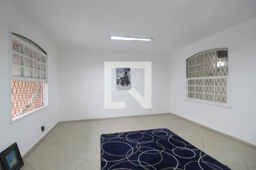Casa de 3 dormitorios, 1 con baño propio, 545 m² — photo 5