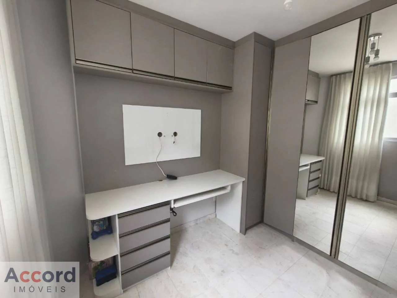 3-bedroom apartment with a washing machine in Curitiba — photo 8