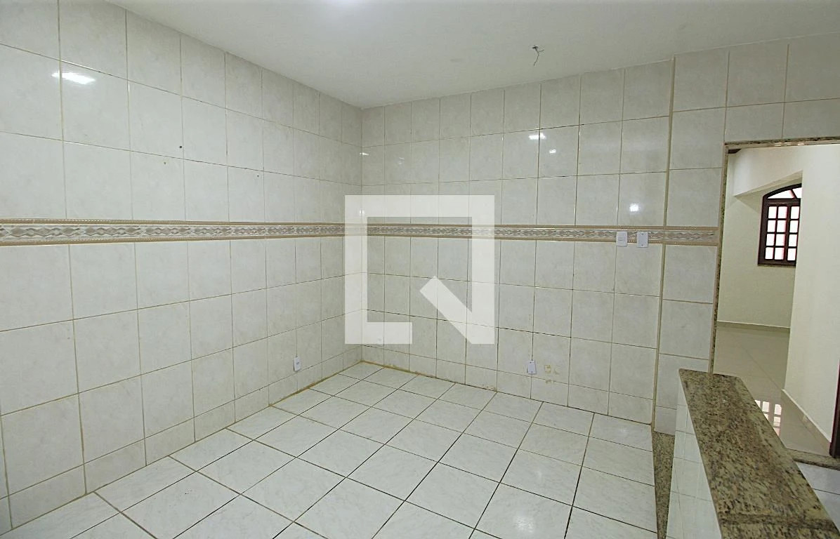 Casa de 3 quartos com banheira — photo 25