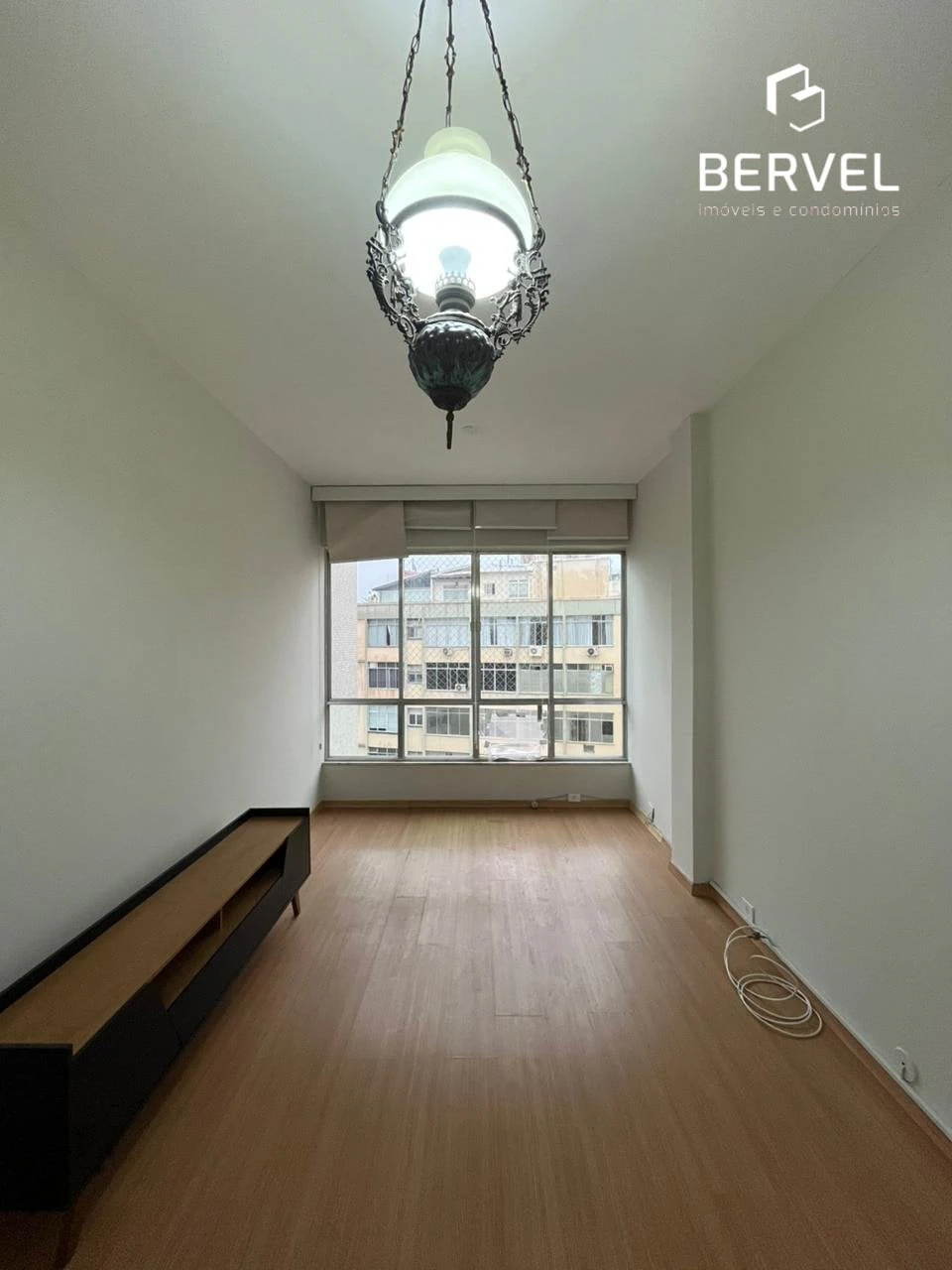 2-bedroom apartment with 1 bathroom, no parking — photo 8