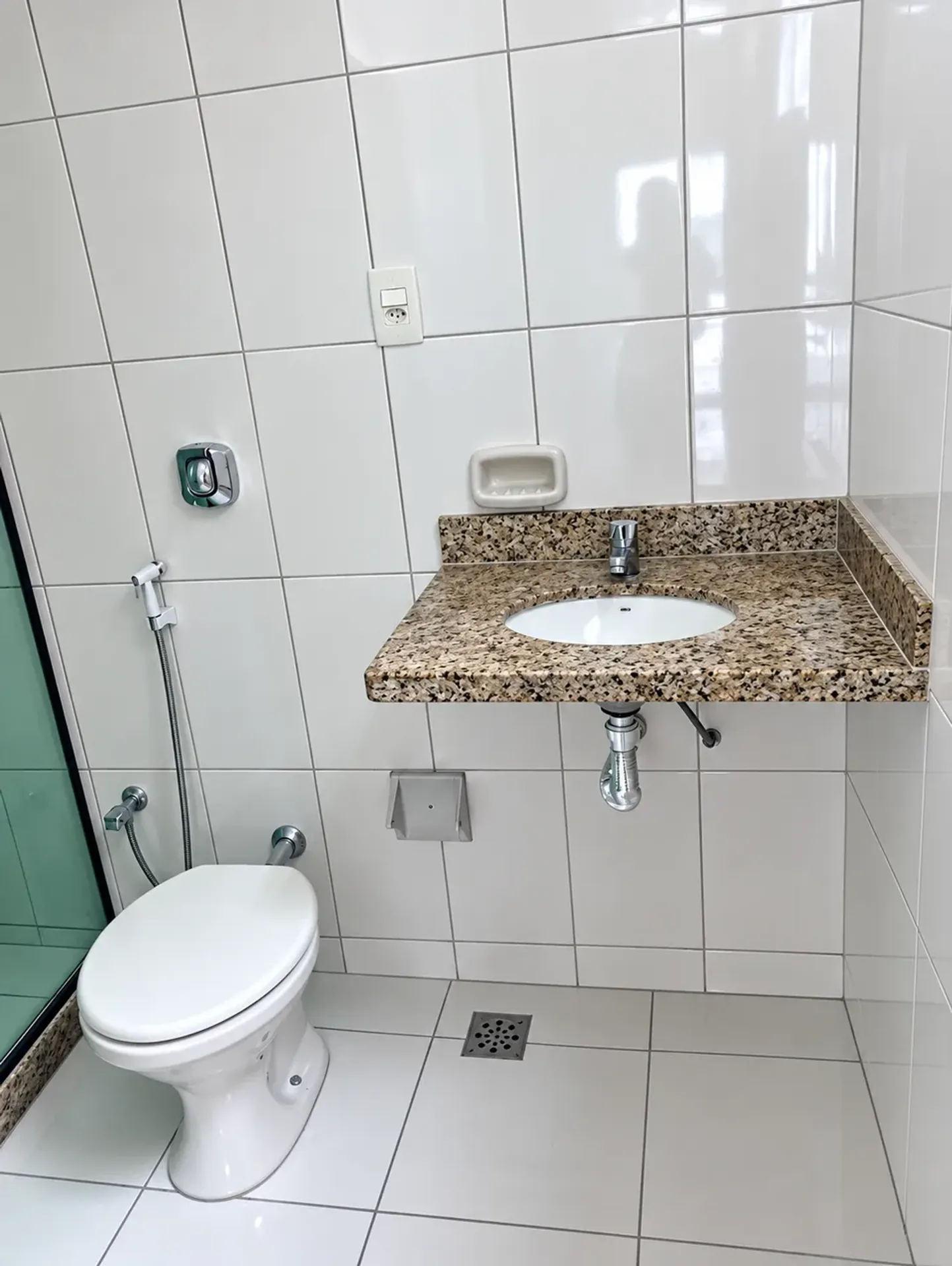 2-bedroom apartment, 1 with its own bathroom, 75 m² — photo 14