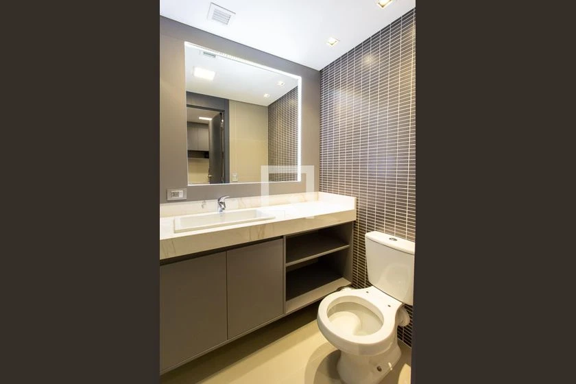 Unfurnished studio with 1 bedroom and 1 bathroom, no parking — photo 8