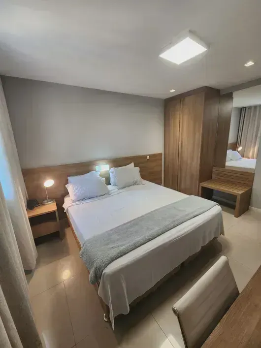 Apartamento de 1 quarto com banho de box com vidro — photo 11
