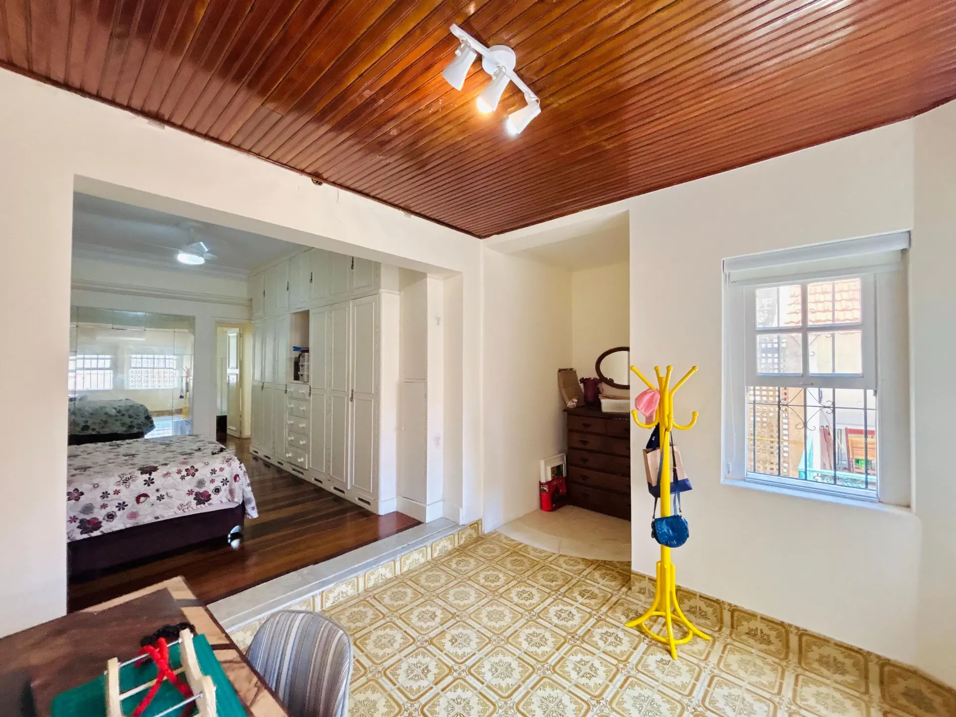 Furnished house, 380 m², with a grill on the balcony — photo 49