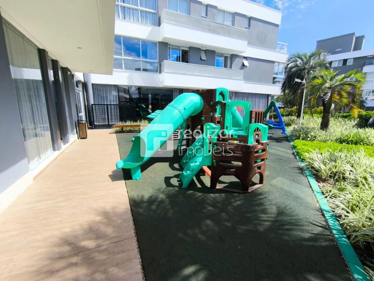 Furnished 3rd-floor apartment with 2 en-suites 170 m² — photo 45