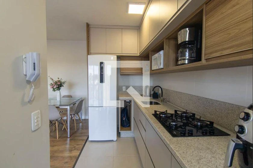 Balcony with a grill in a 2-bedroom apartment, 54 m² — photo 7