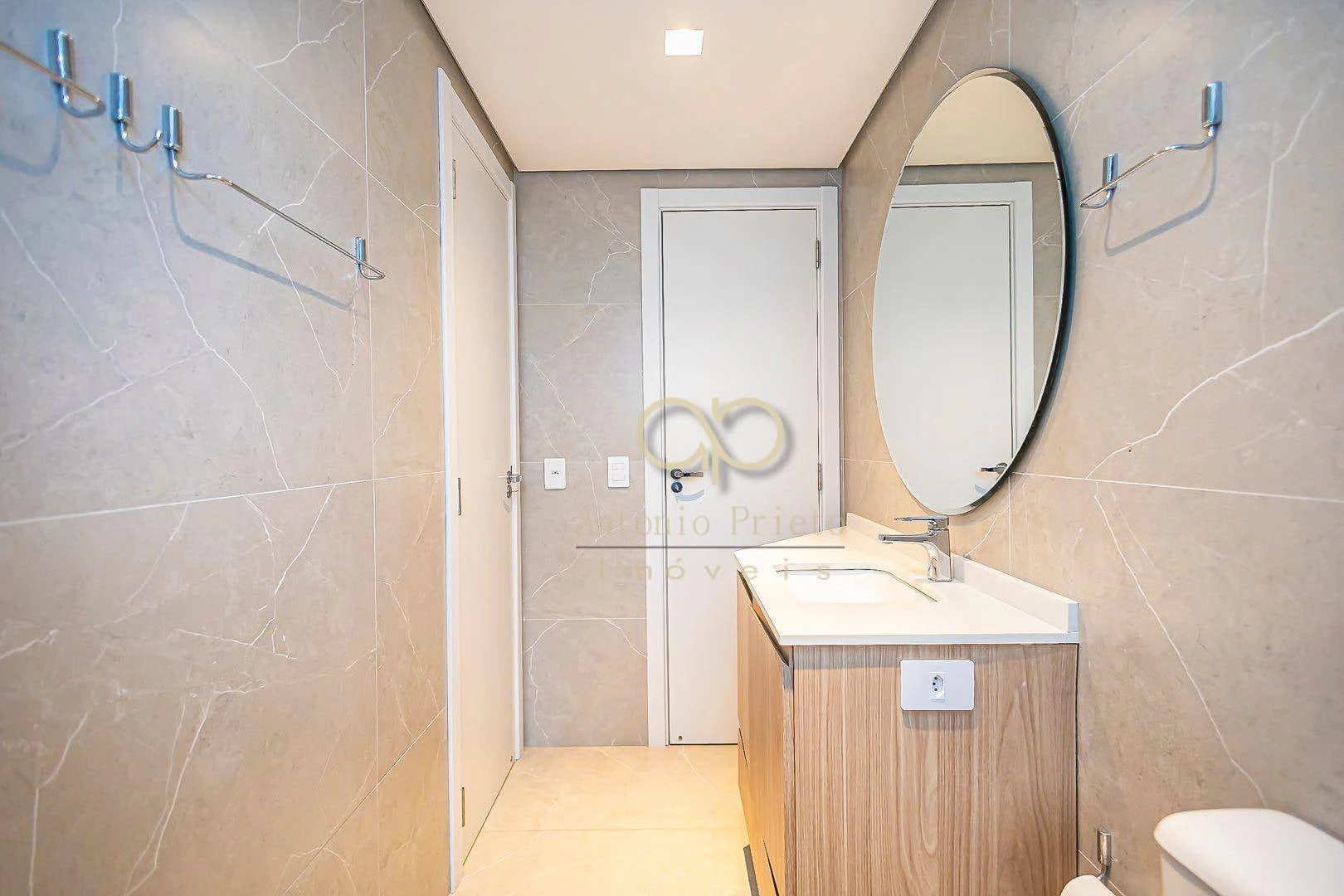 150 m² apartment with a dishwasher and a bathtub — photo 7