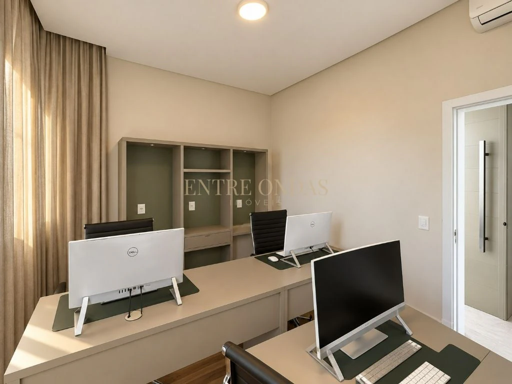 Собственный бассейн и 5 спален: дом 278 м² — photo 18