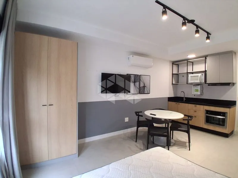 1 quarto e janelas do piso ao teto: apartamento de 45 m² — photo 8