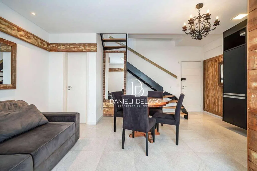 Duplex apartment with 2 suites and 3 bathrooms