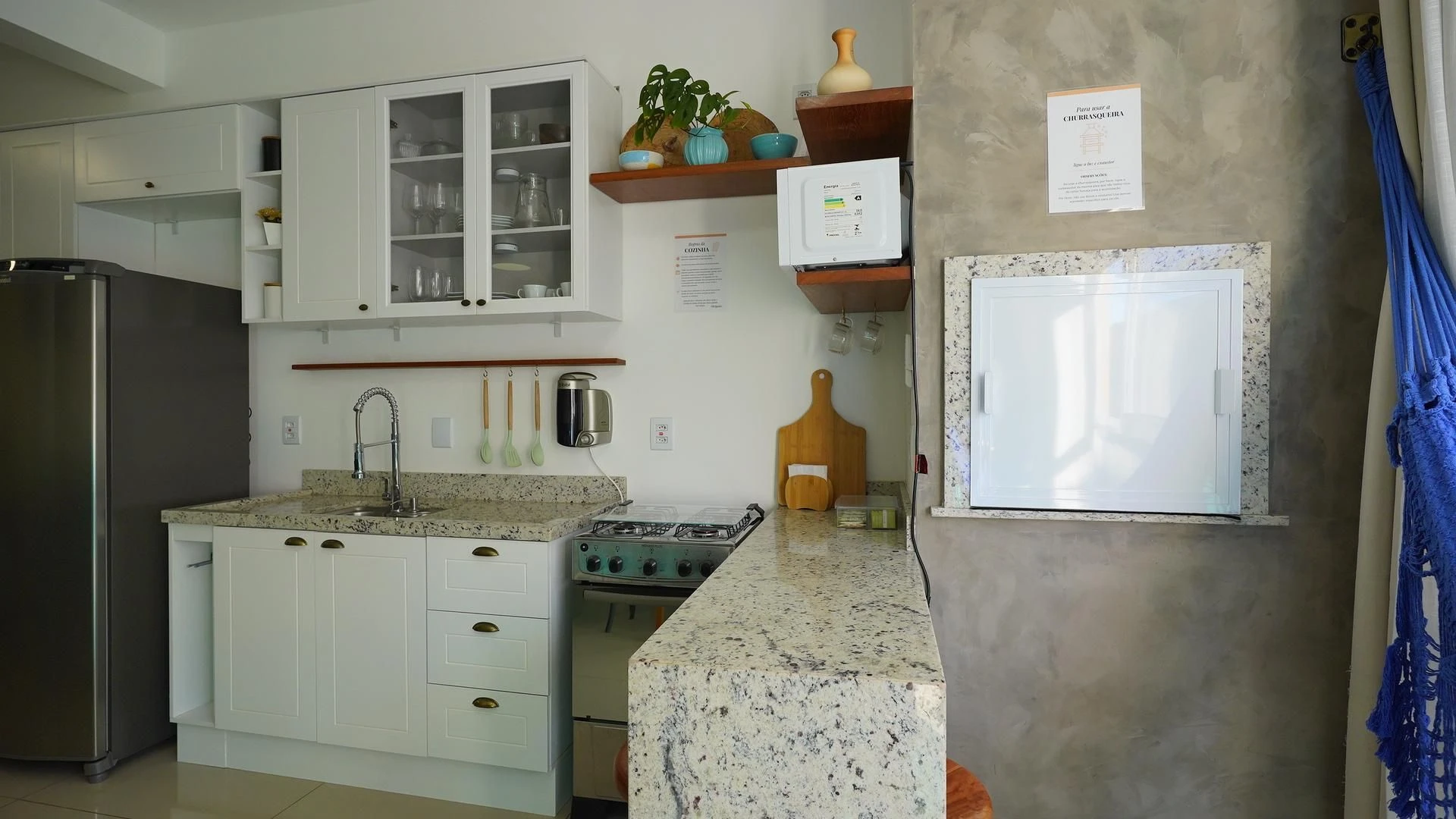 Furnished studio, 37 m², with a mountain view — photo 2