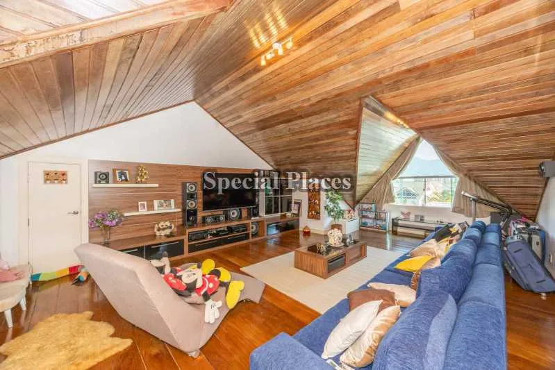 Casa mobiliada com 6 quartos e piscina no condomínio — photo 22