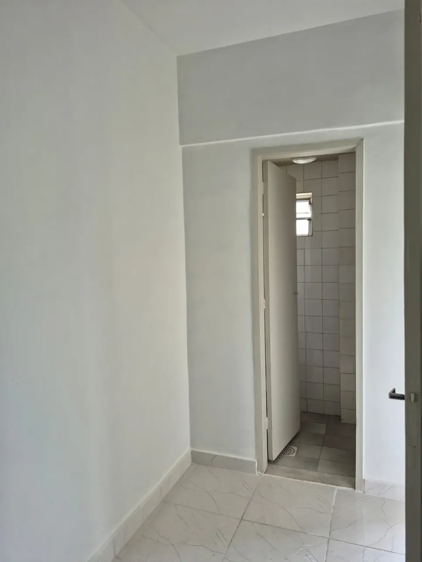 Apartment on the 5th floor with a park view — photo 4