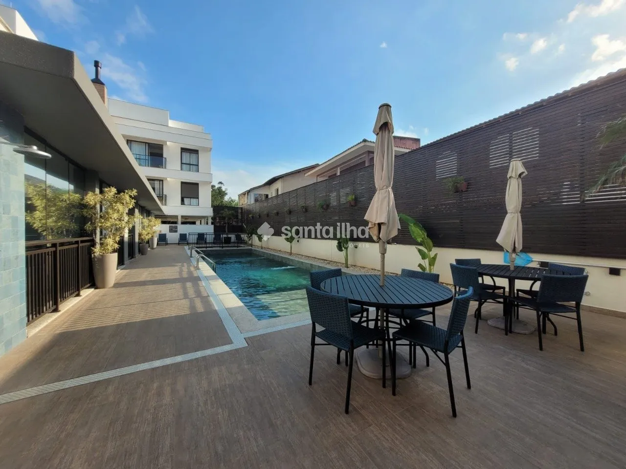 Furnished 1-bedroom apartment with balcony BBQ grill — photo 15