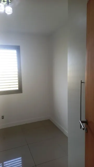 Top-floor apartment with 3 bedrooms and 4 bathrooms — photo 5