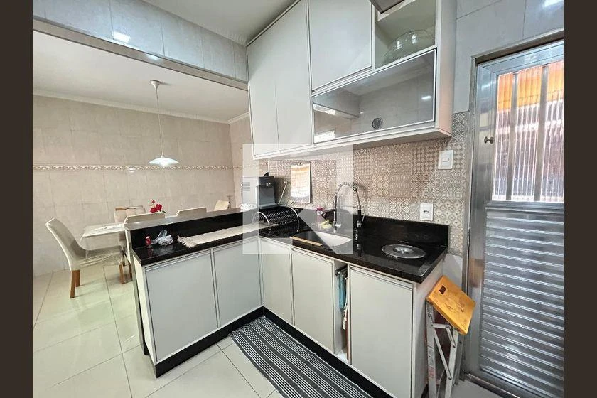 Furnished house with 4 bedrooms and 2 bathrooms — photo 18