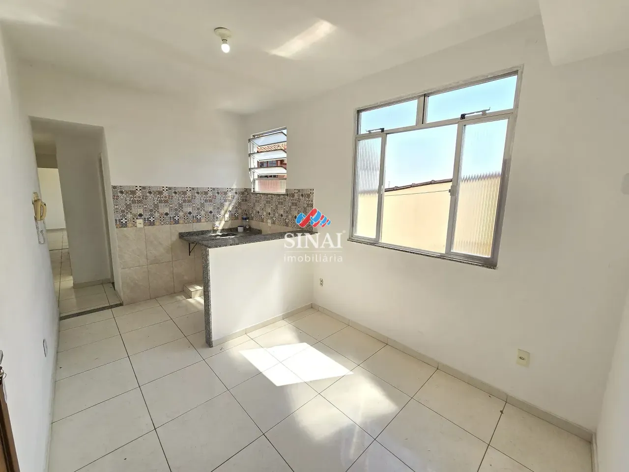 Apartamento com 2 quartos e cozinha com fogão a gás — photo 8