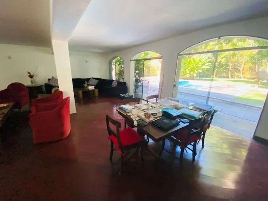 Casa de 6 quartos com 5 suítes e 8 banheiros — photo 2
