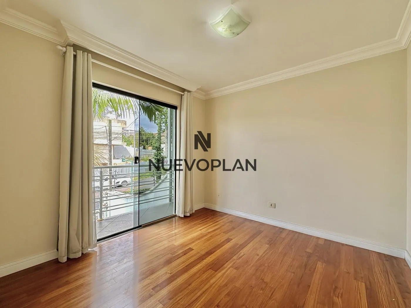 Furnished house, 276 m², with a home office — photo 3