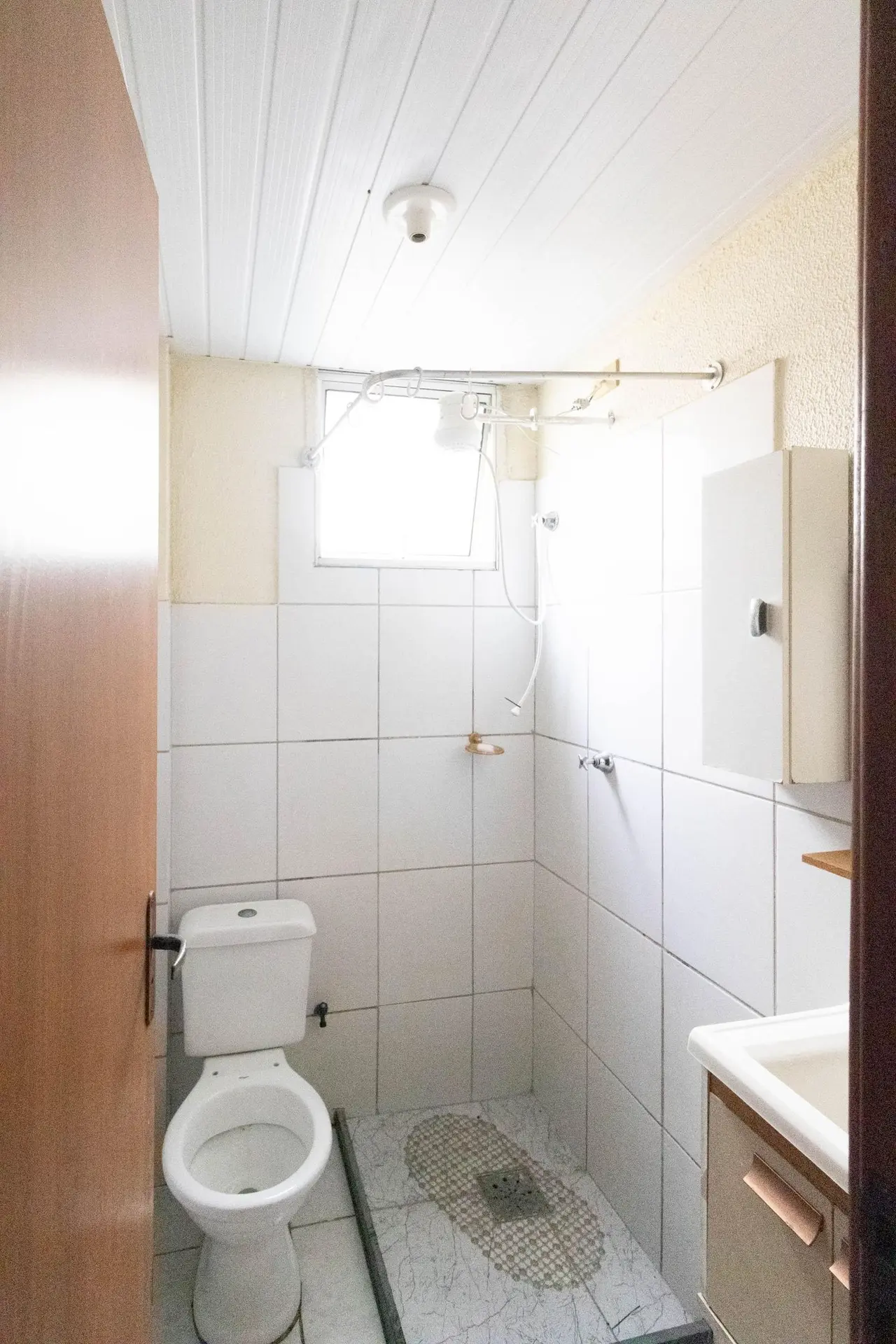 2-bedroom apartment in a building with a gym — photo 29