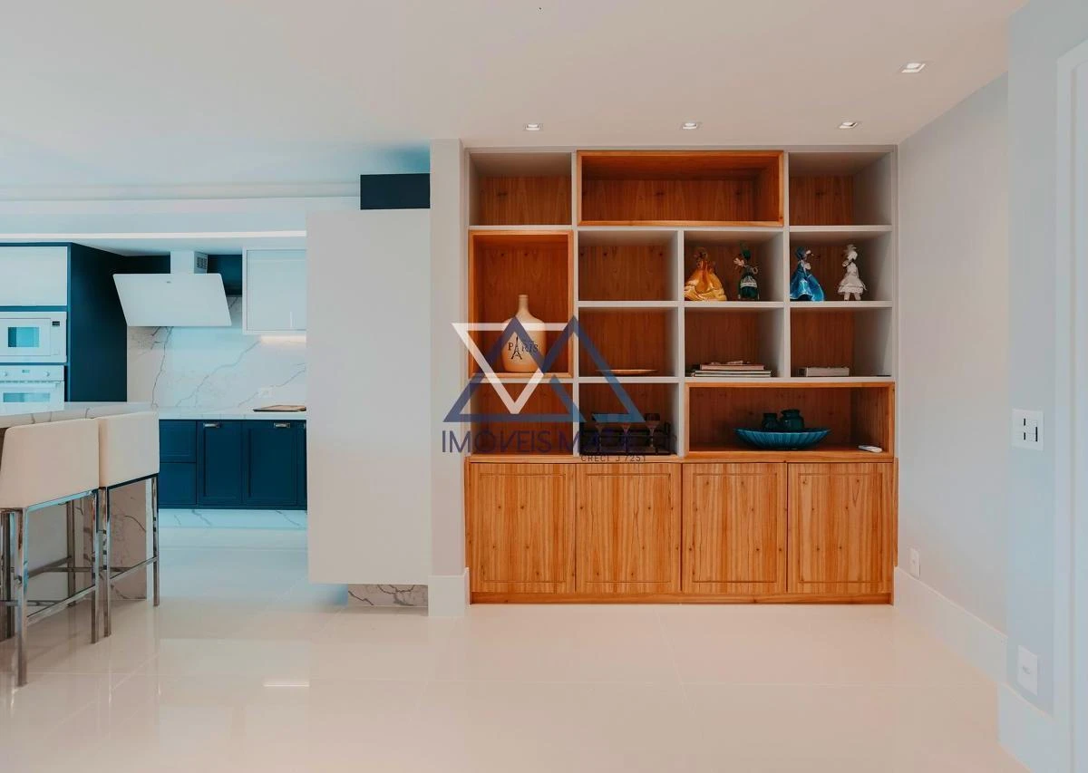 Ванна та 1 спальня: квартира 200 м² — photo 38