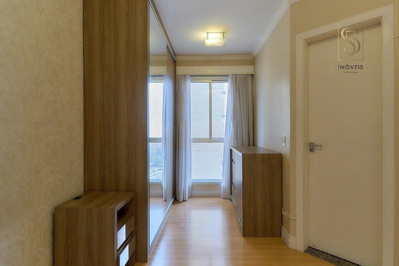 3-bedroom apartment with a home office in Curitiba — photo 6