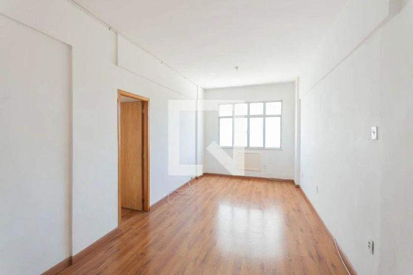 Apartamento de 2 quartos com cozinha separada e 70 m² — photo 15
