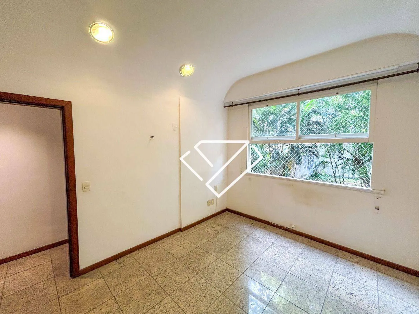 4 quartos e jacuzzi: apartamento de 172 m² — photo 17