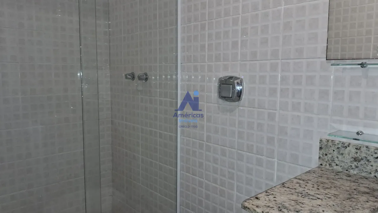 Apartamento com 3 quartos e cozinha em ambiente fechado — photo 3