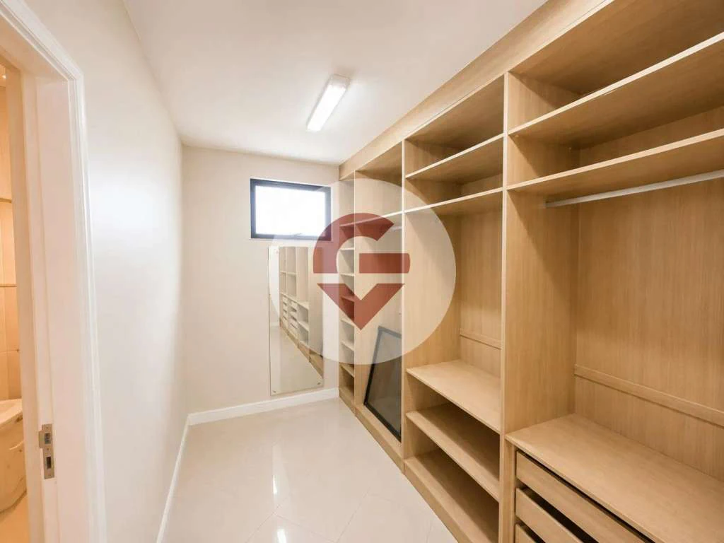 Пентхаус 383 м² з 3 спальнями та 1 ванною в спальні — photo 4